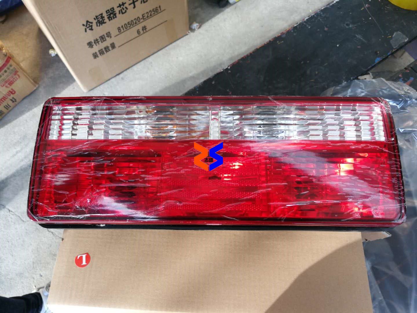 <b>东风劲卡后尾灯价格</b>