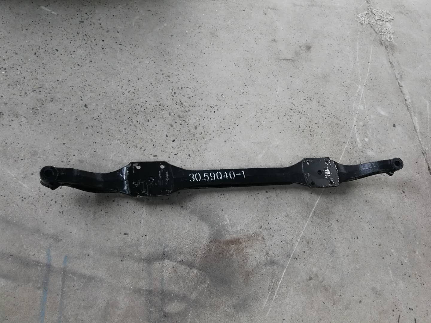 东风多利卡前桥