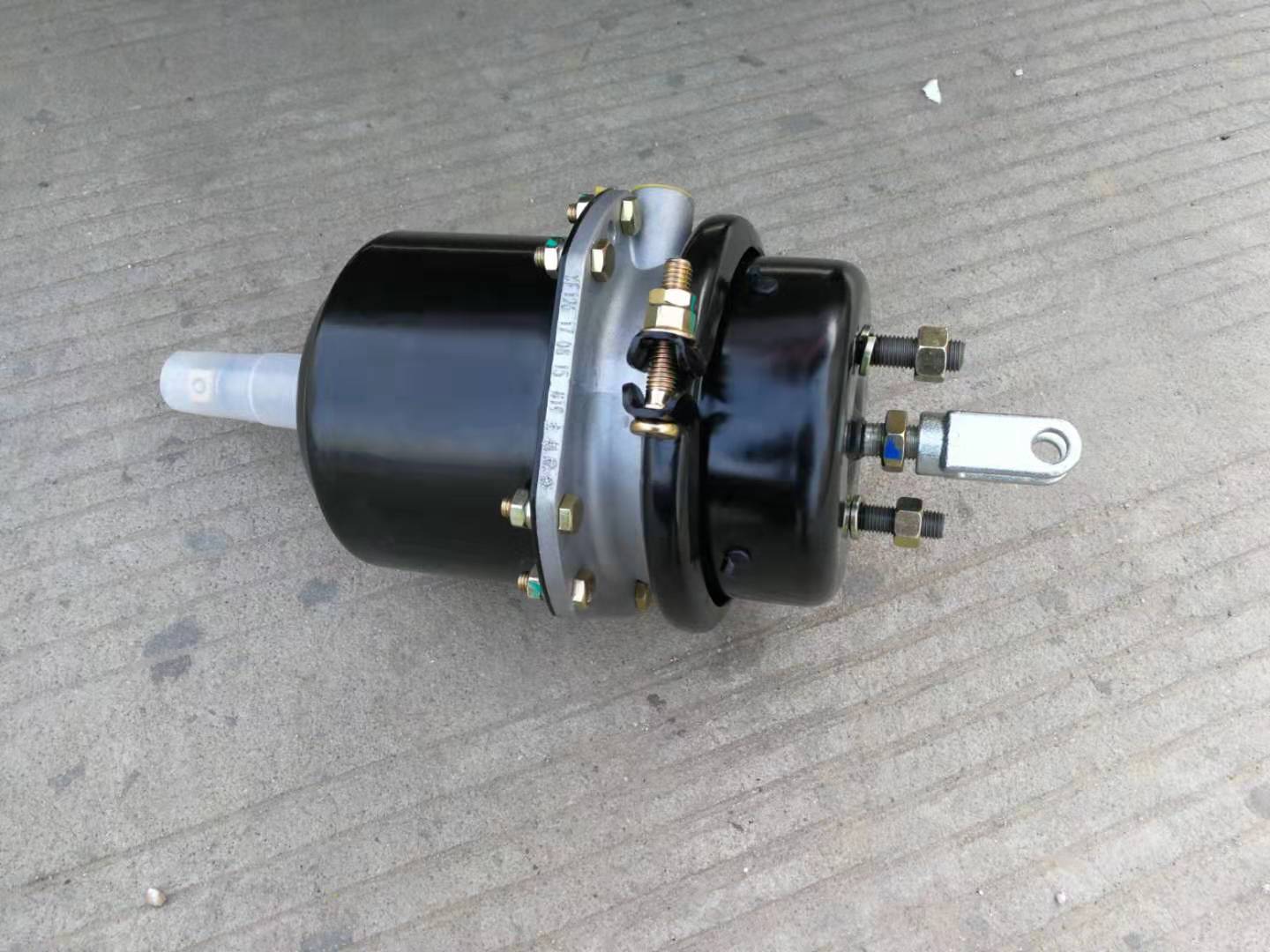 东风多利卡刹车分泵