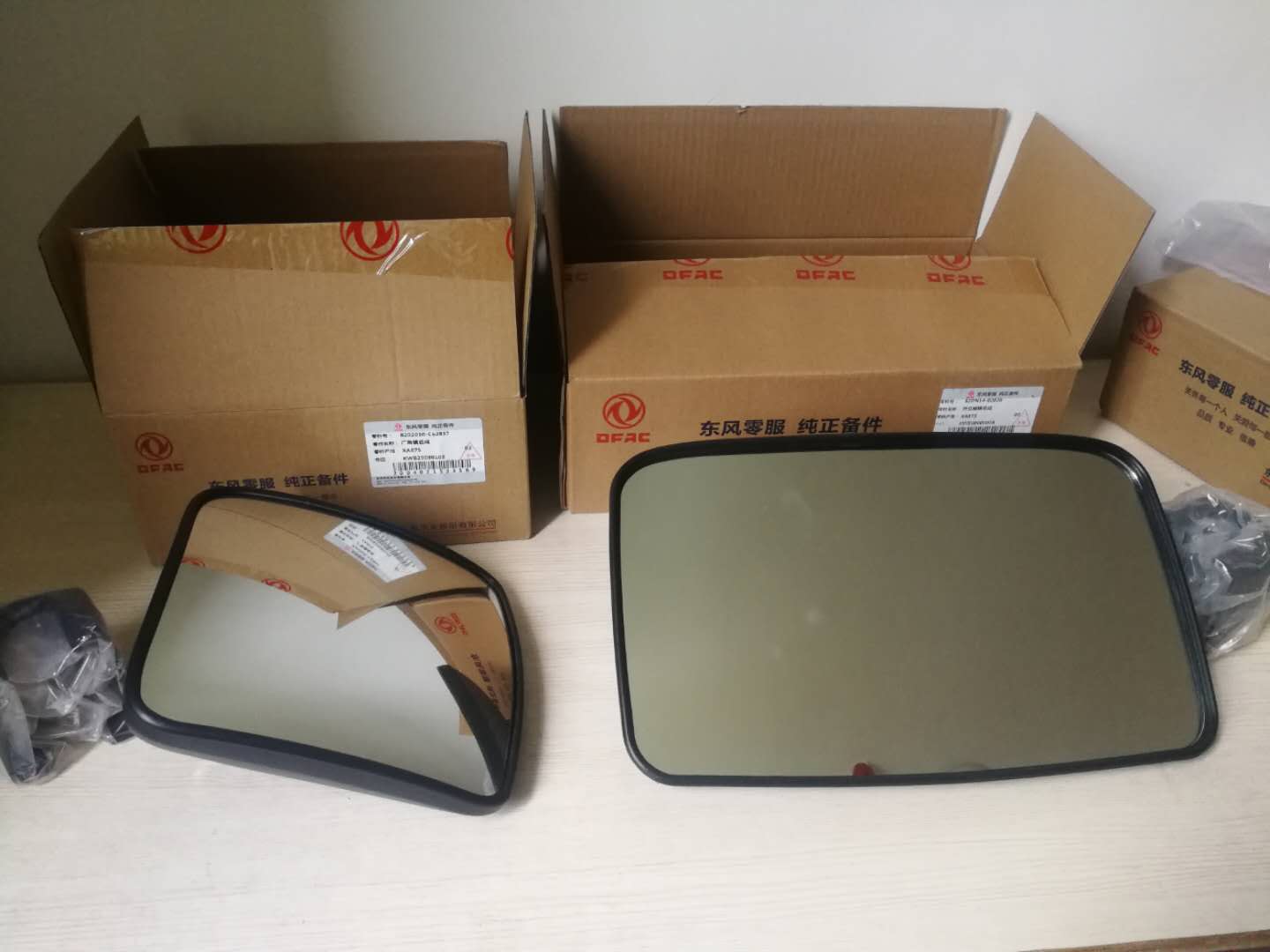 东风多利卡后视镜