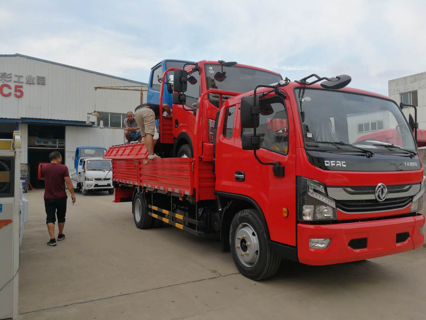 2020款东风凯普特驾驶室配件