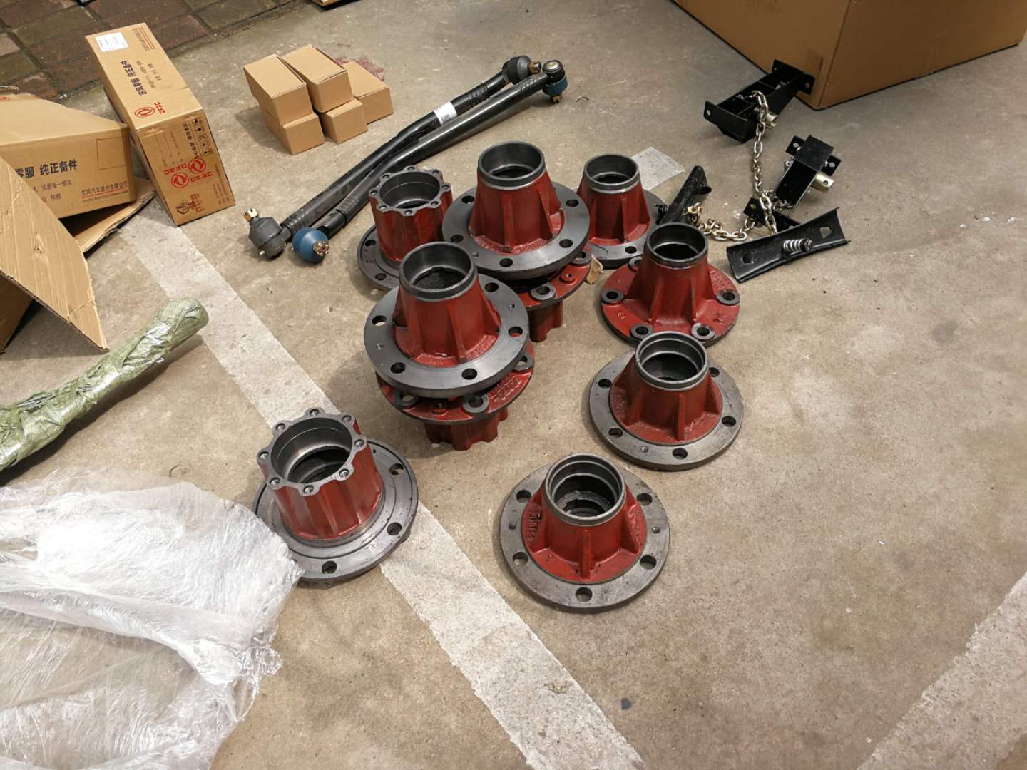 东风多利卡轮芯,轴头,哈巴头,挂头,法兰