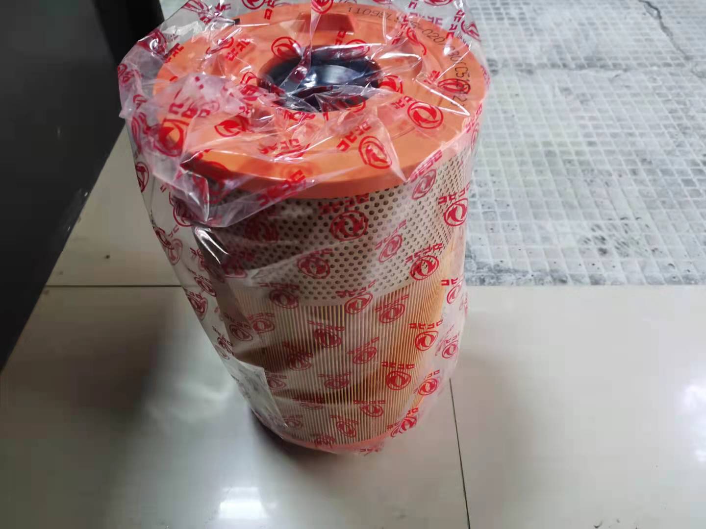 东风多利卡D9空气滤芯