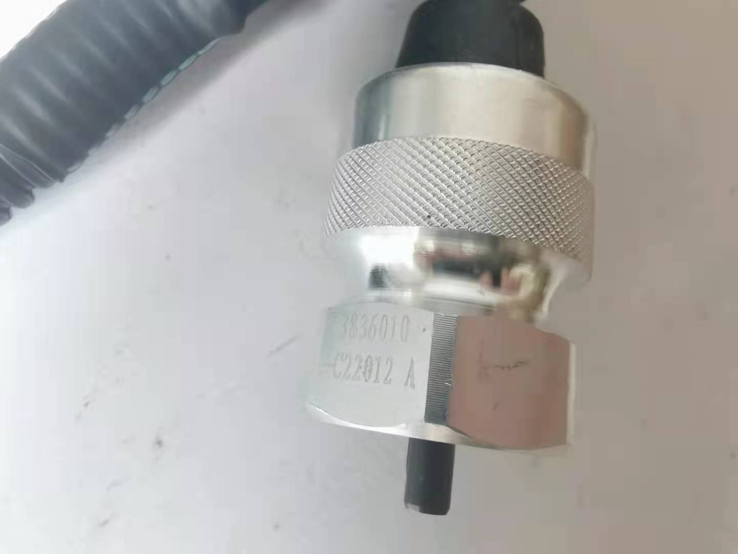 东风多利卡车速传感器价格