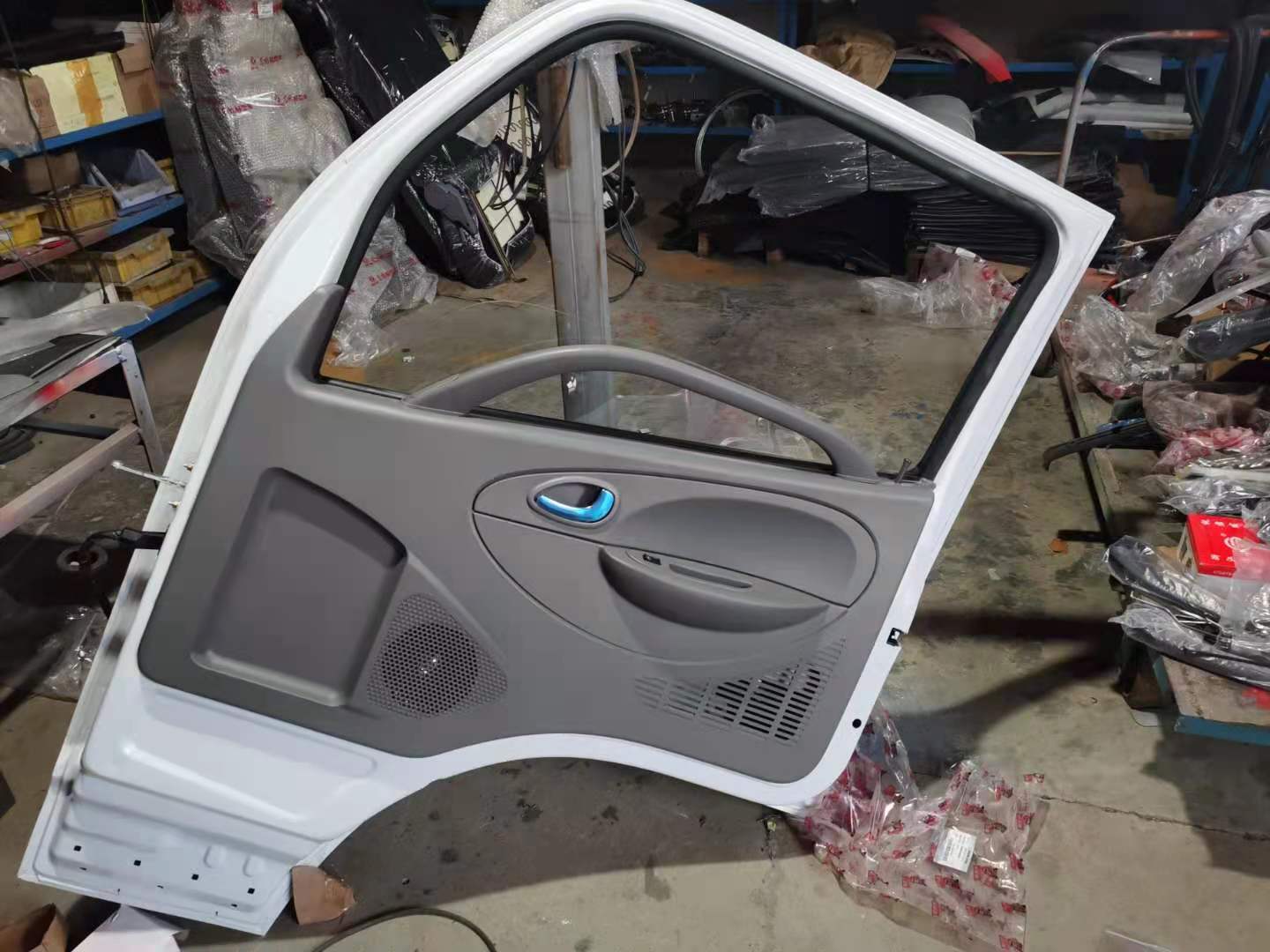 东风多利卡车门价格