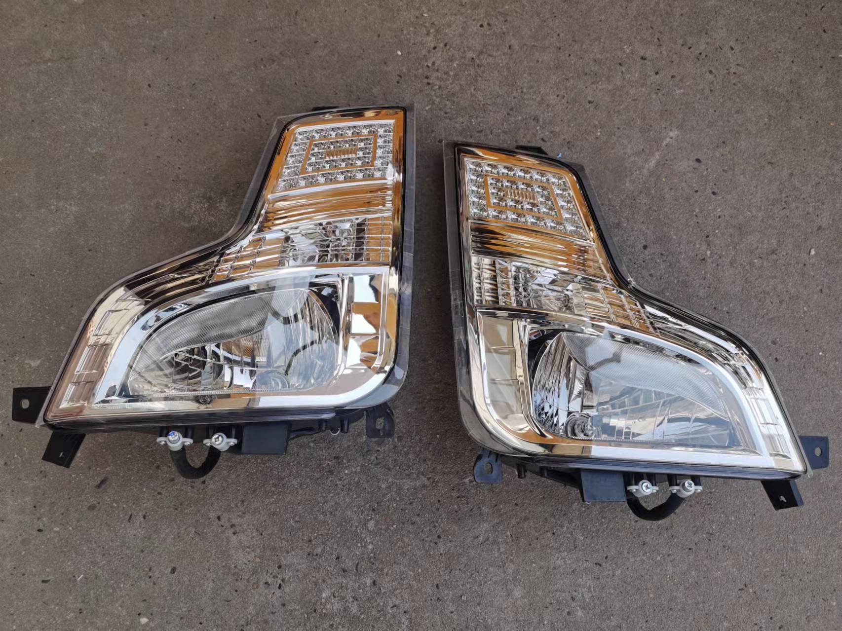 东风凯普特N300大灯