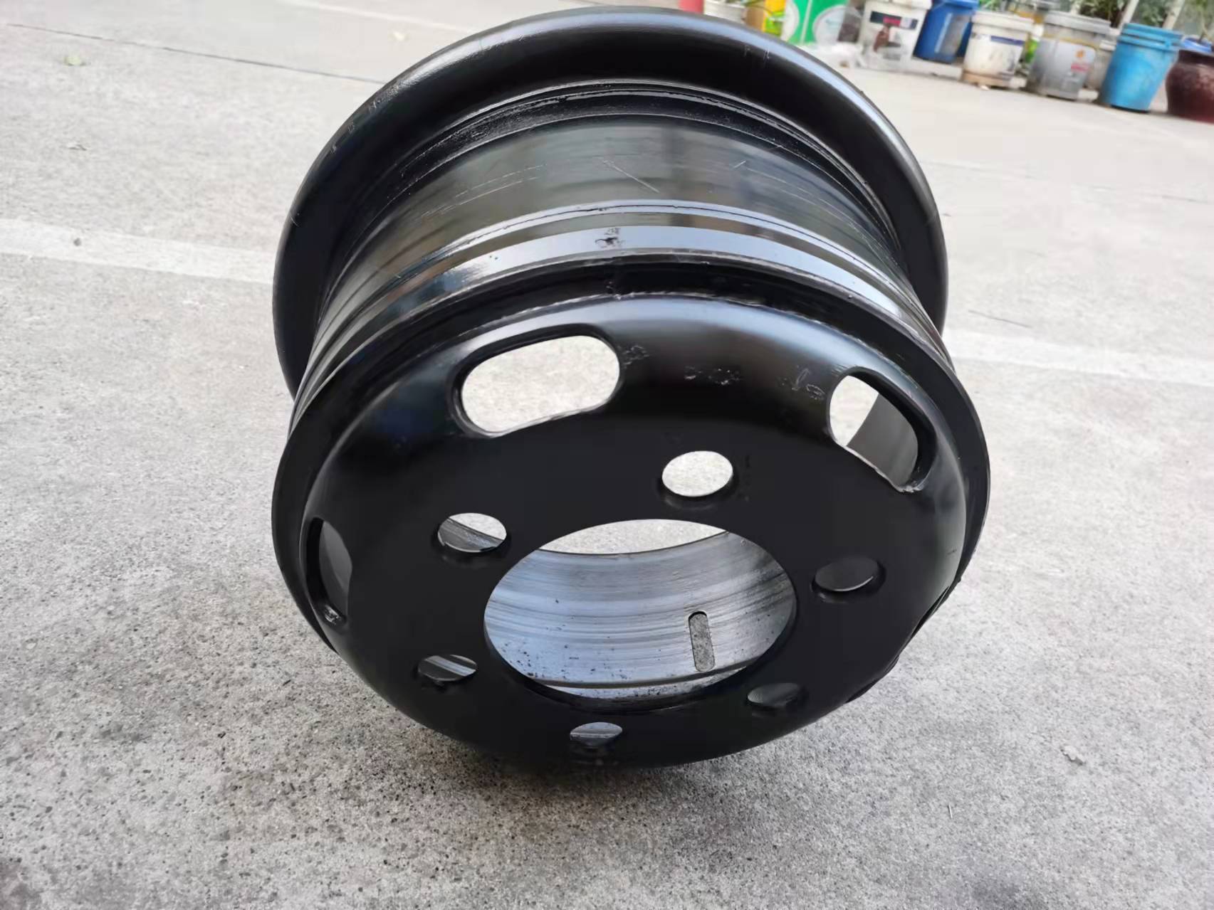 东风多利卡825-16钢圈专卖