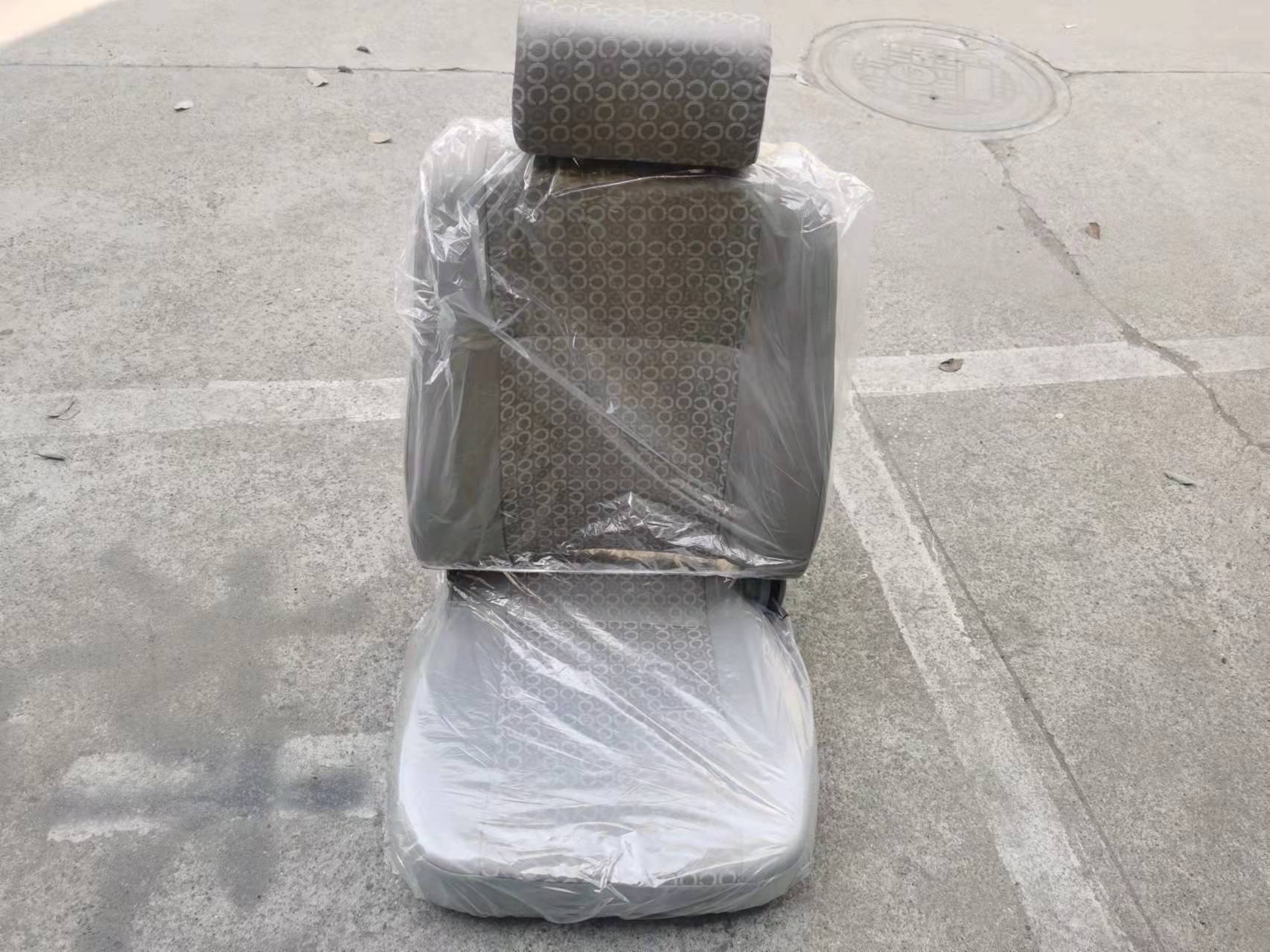 东风多利卡D9司机座椅