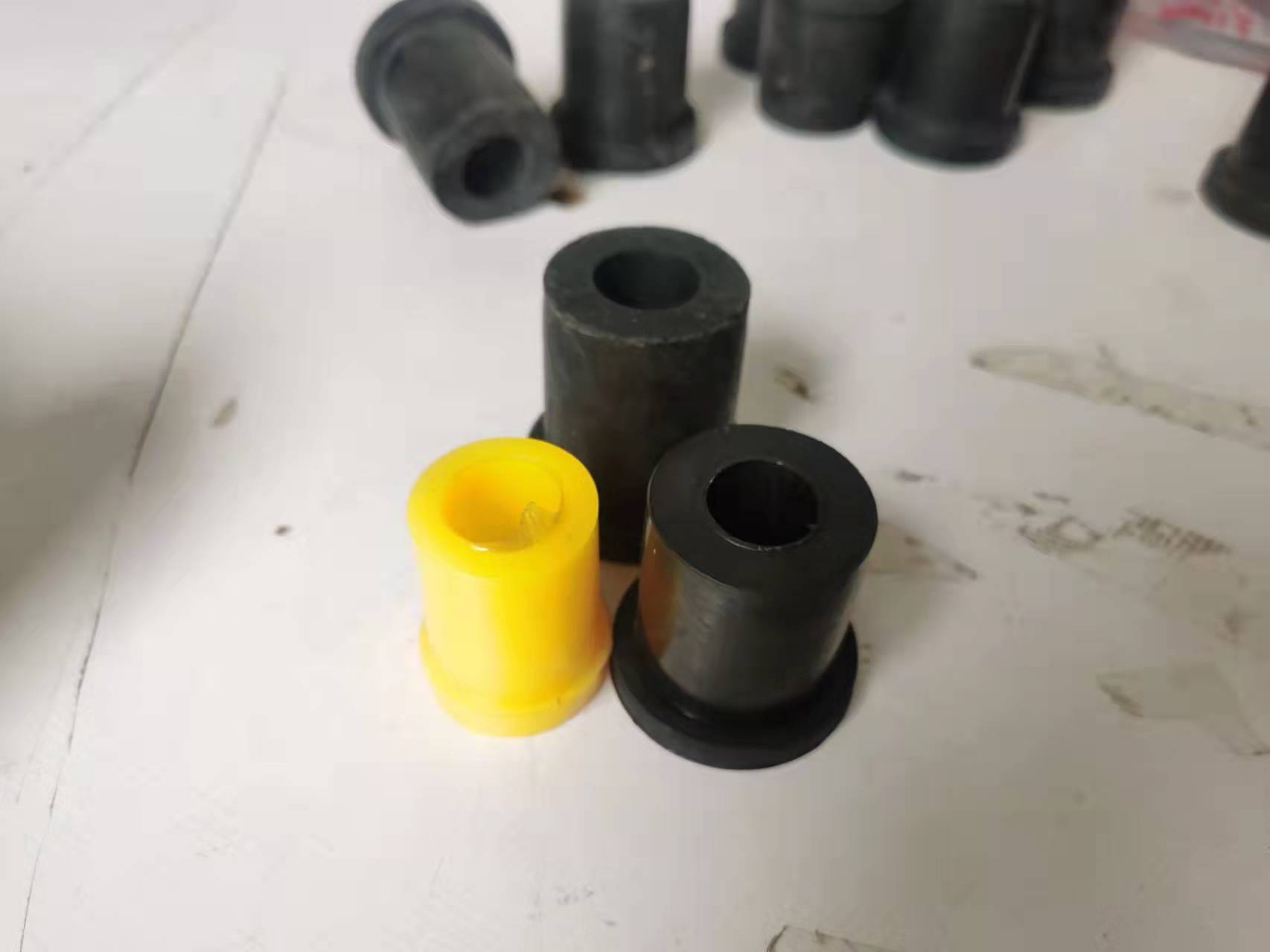 东风多利卡福瑞卡钢板胶套衬套专卖