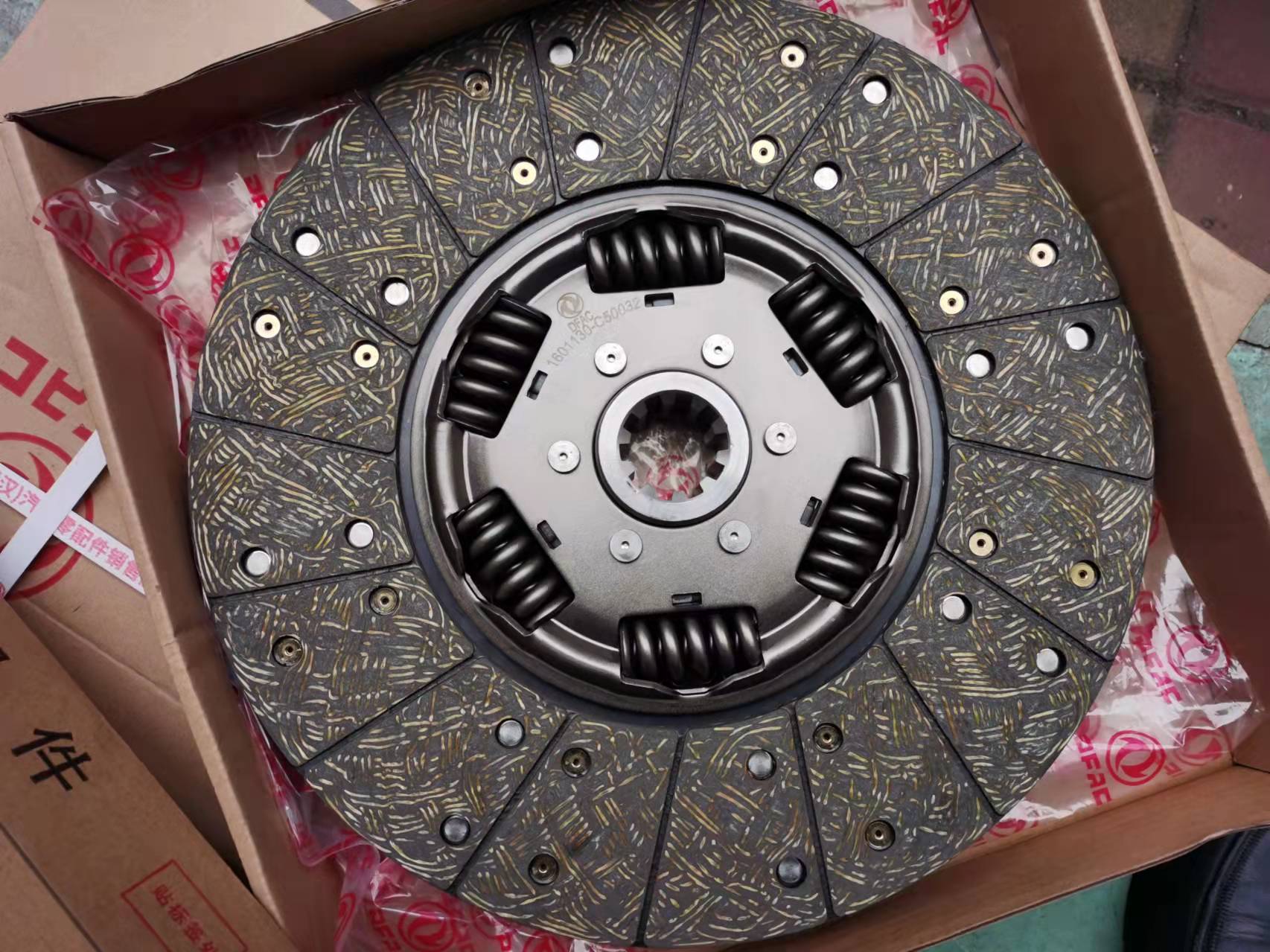 原厂东风福瑞卡离合器片压盘专卖