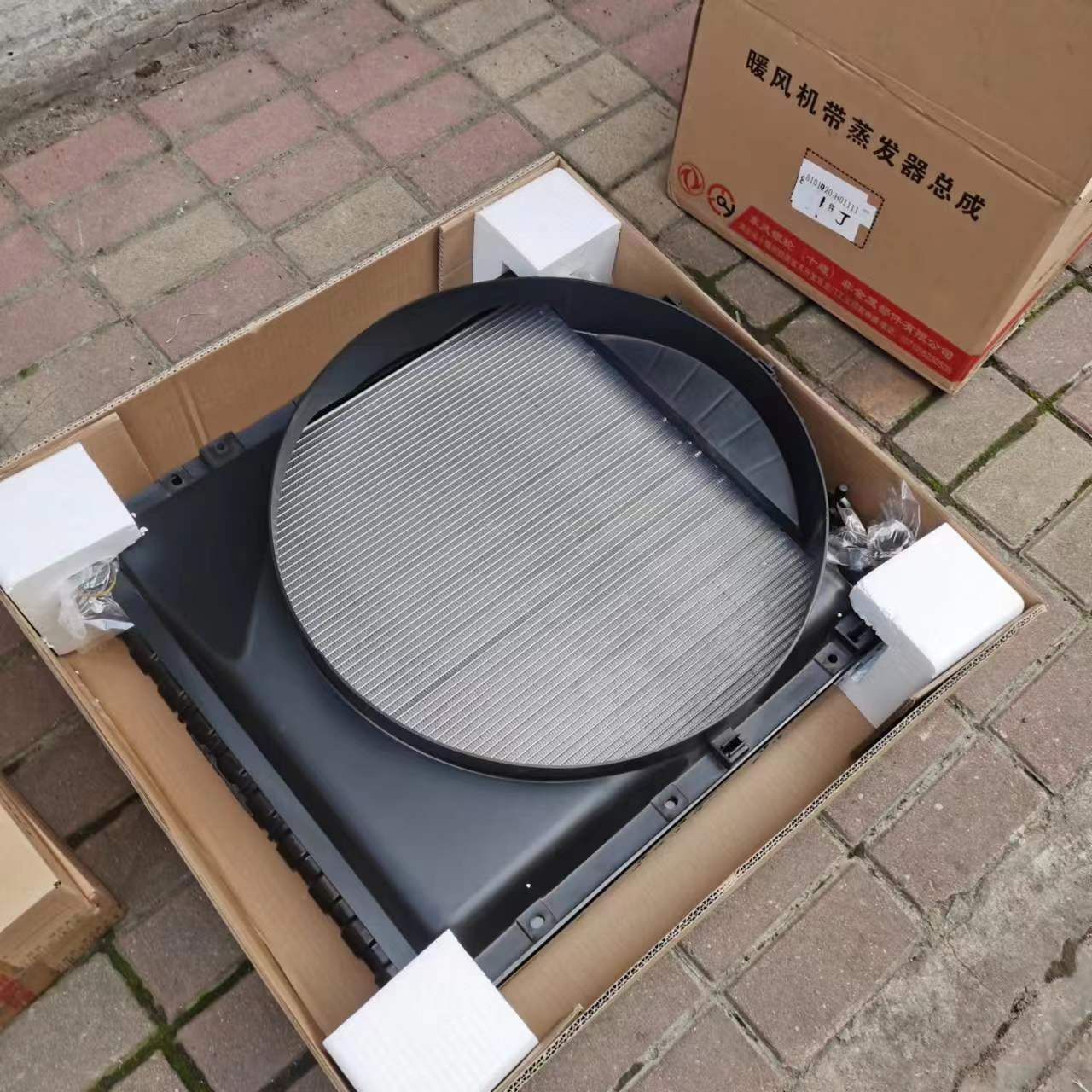 东风多利卡D6水箱价格是多少