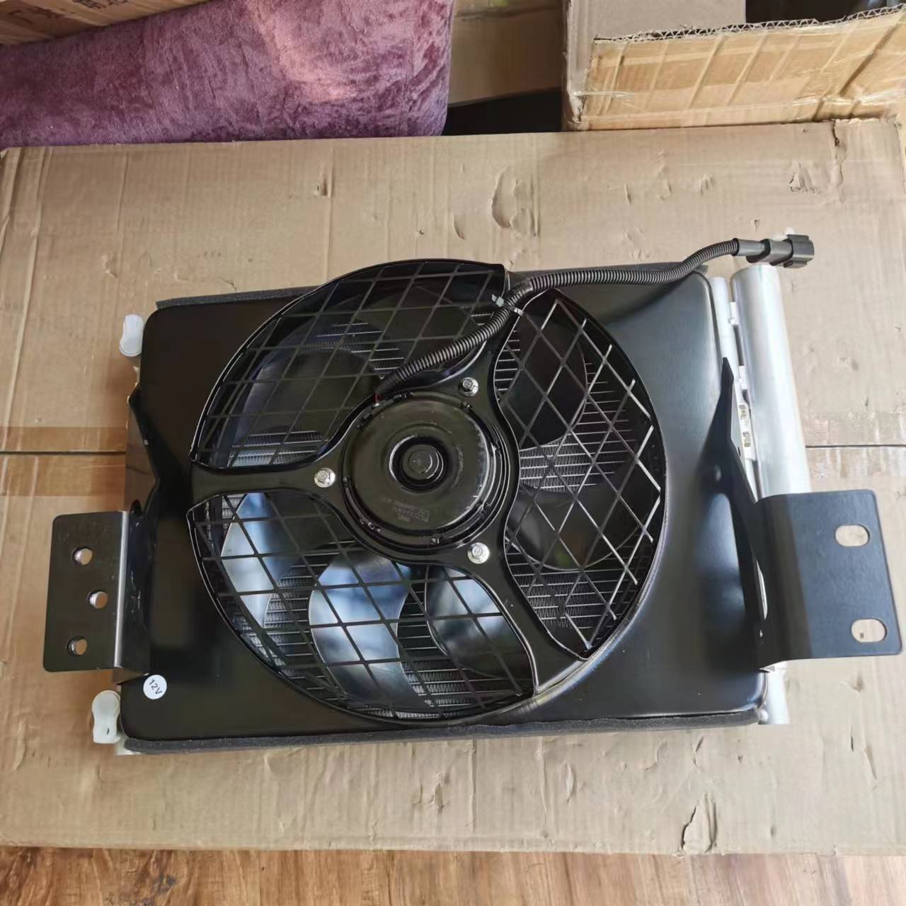 东风途逸T5空调散热器冷凝器销售