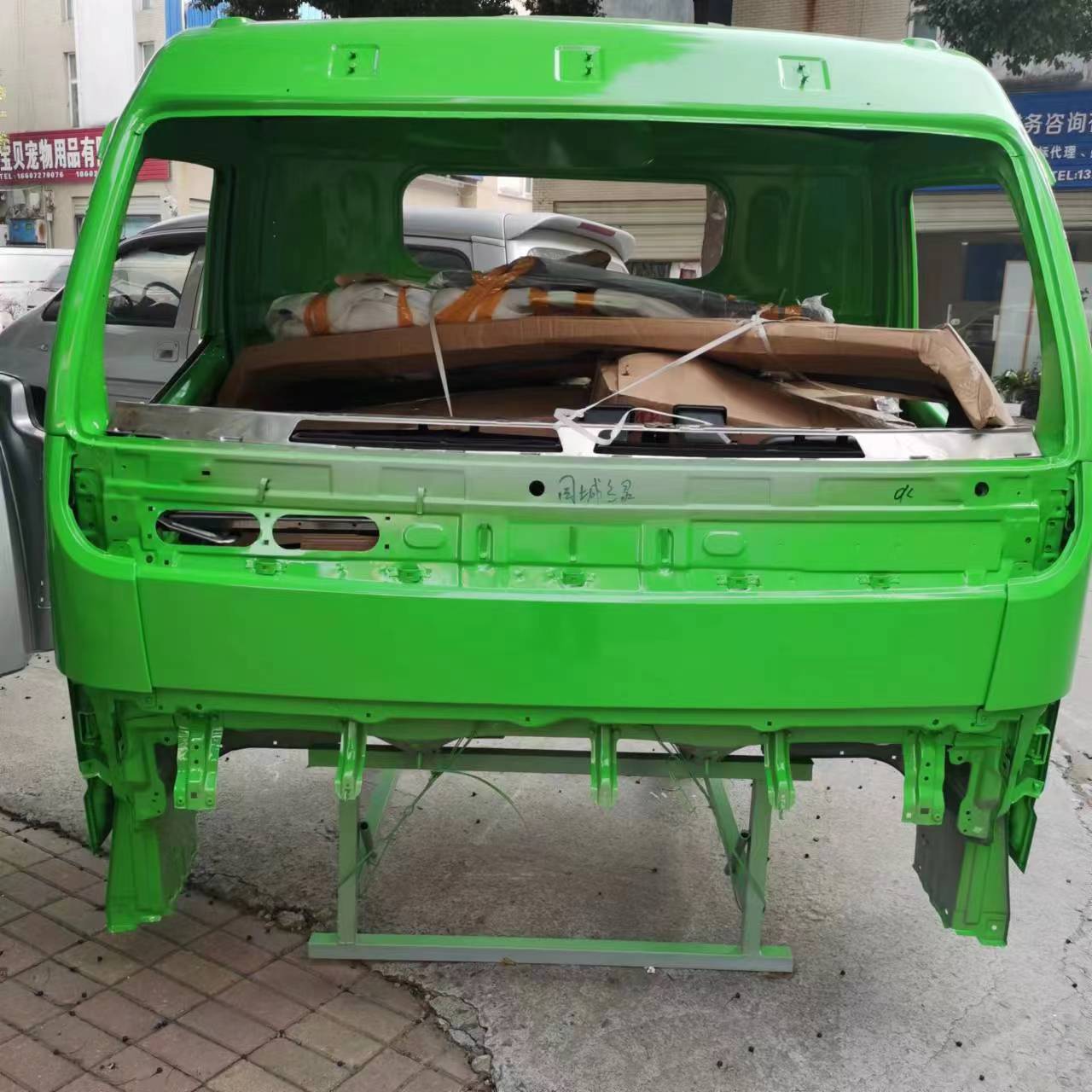 同城绿单排东风福瑞卡驾驶室空壳配件发货