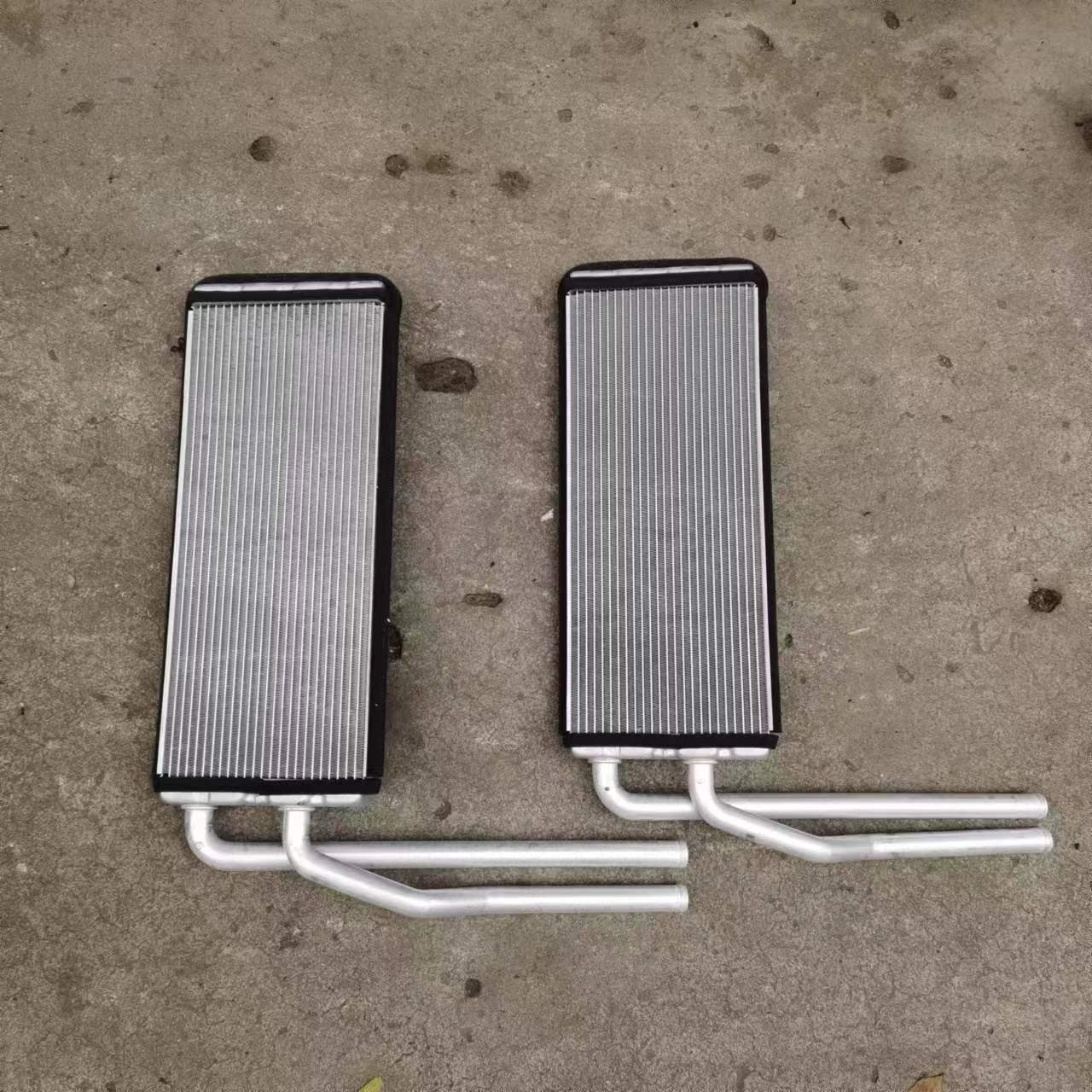 供应东风多利卡D9暖风水箱