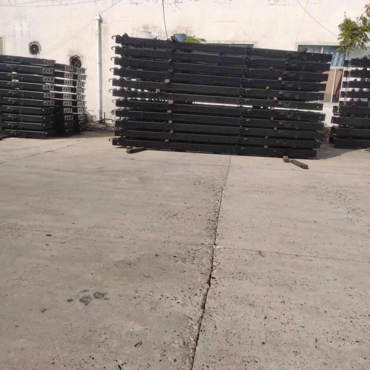 供应原厂东风多利卡D8大梁车架